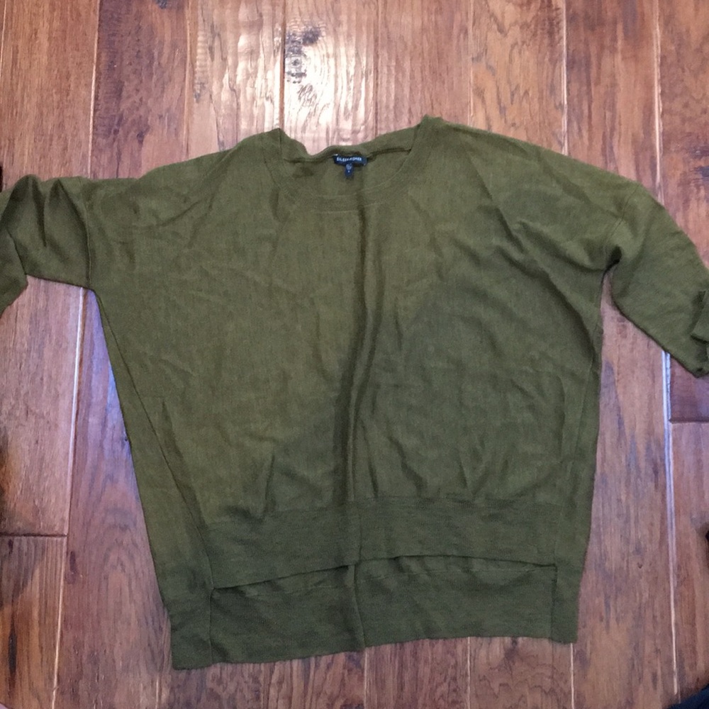 SOFT MUSTARD-GREEN SWEATER